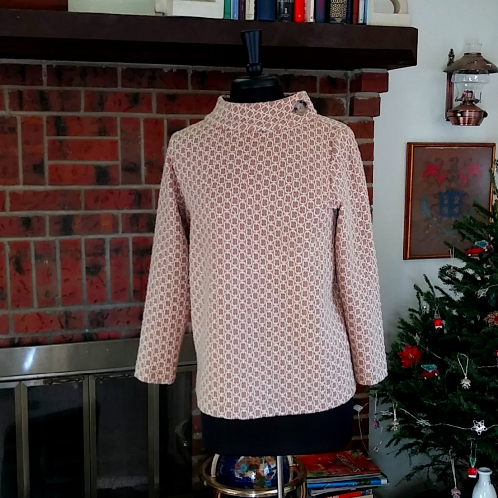 Ann Taylor sophisticated long sleeve blouse- small - light yellow ochre color